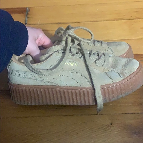 fenty puma sneakers only worn twice. - Picture 2 of 3